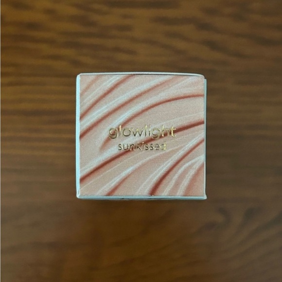 Tarte Glowlight Skin Filter - Picture 2 of 2